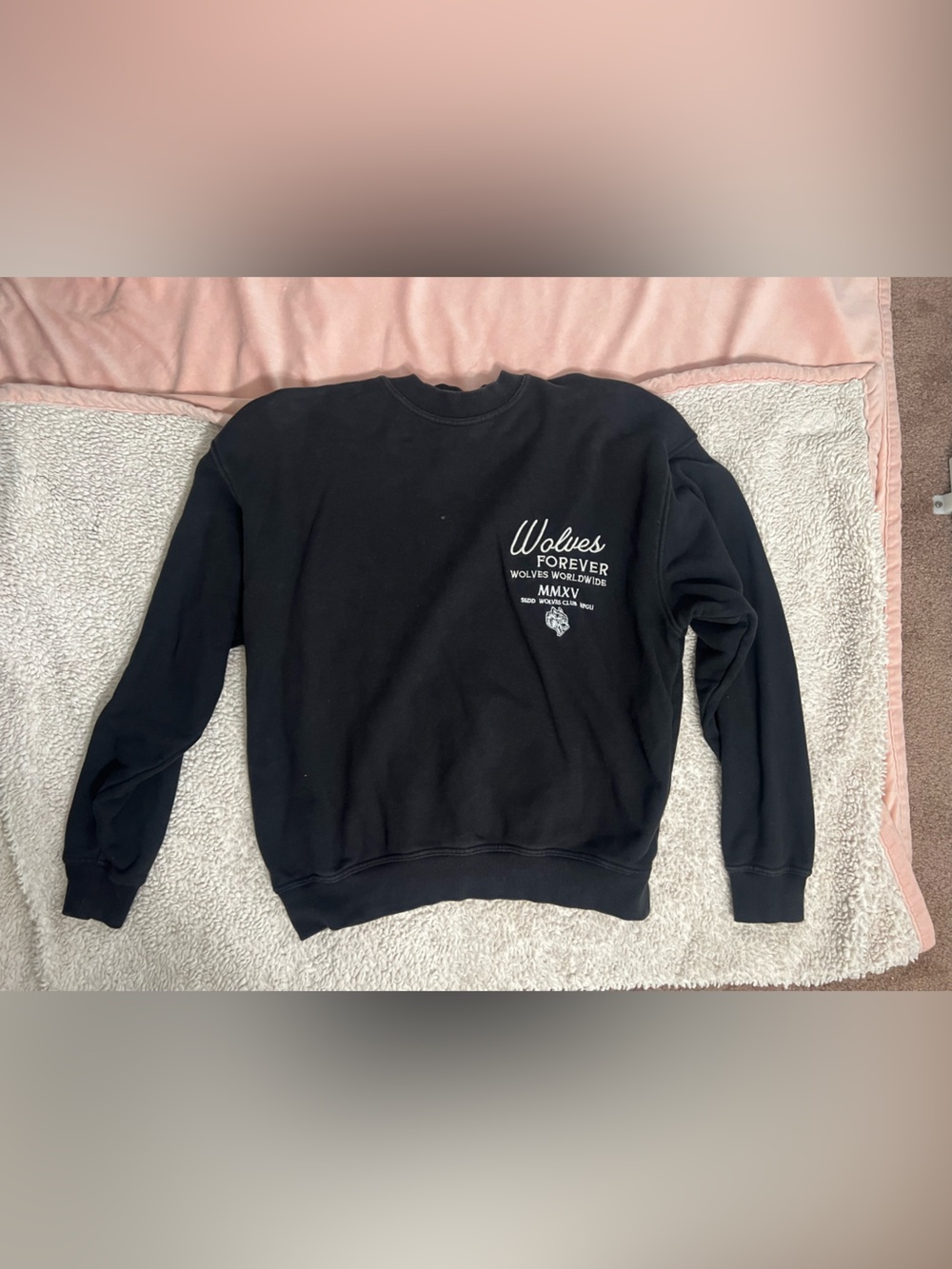 Darc Sport SHE Embroidered Wolves Crewneck